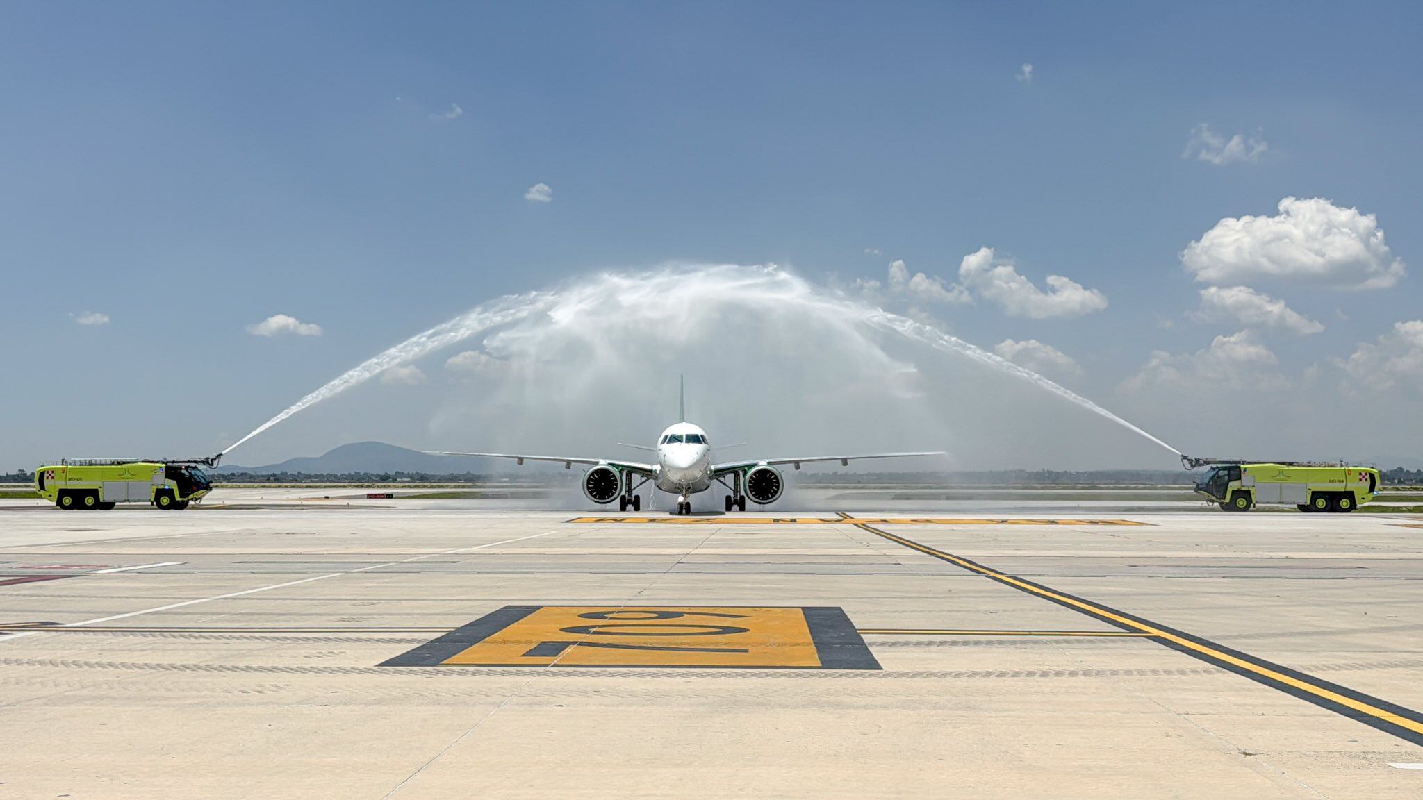 Entre septiembre y diciembre de 2025, Mexicana prevé la llegada de otras tres aeronaves E195-E2. (Foto: @MexicanaVuela_)