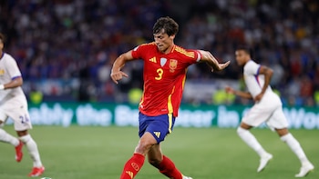 Robin Le Normand sustituye a Eric Garcia en la concentración de la selección española