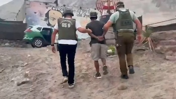 Chile: tres sujetos raptaron a un hombre en la calle y lo asesinaron con un taladro