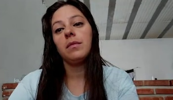 Giuliana, mamá de Lucas, el bebé de doce días murió tras sufrir el impacto de una palta en la entrada del Jardín 949 de Quilmes
