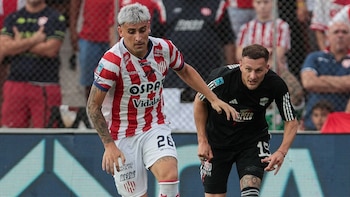 Unión de Santa Fe le gana al Deportivo Riestra y se arrima a los primeros puestos de su zona en el Torneo Apertura