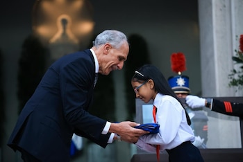 Asfura vinculó el inicio del mes patrio y los 205 años de independencia de Honduras con un compromiso diario de trabajo, honestidad y responsabilidad.