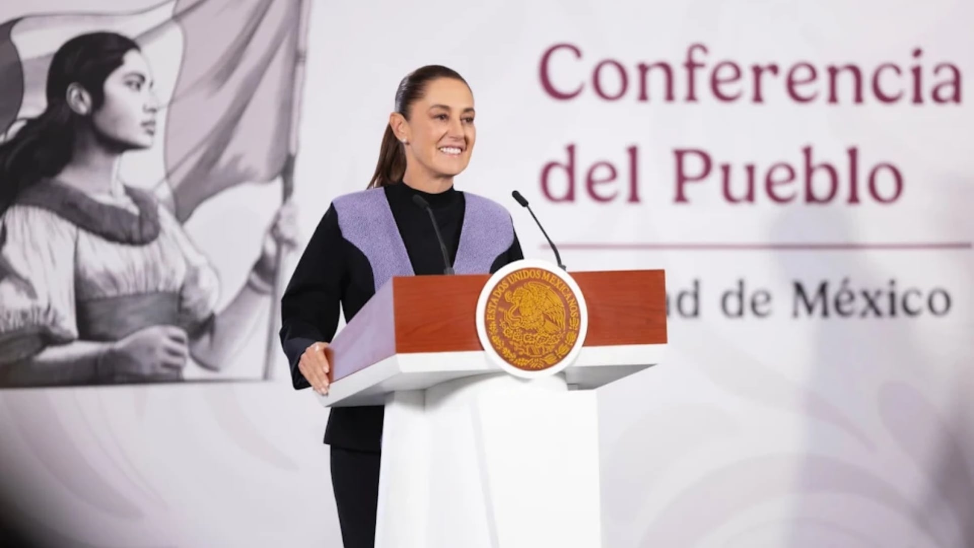 Claudia Sheinbaum durante la mañanera de este 26 de marzo en Palacio Nacional. (Presidencia)