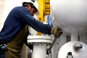 YPF lidera la producción de