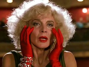 Marisa Paredes en 'Tacones lejanos',