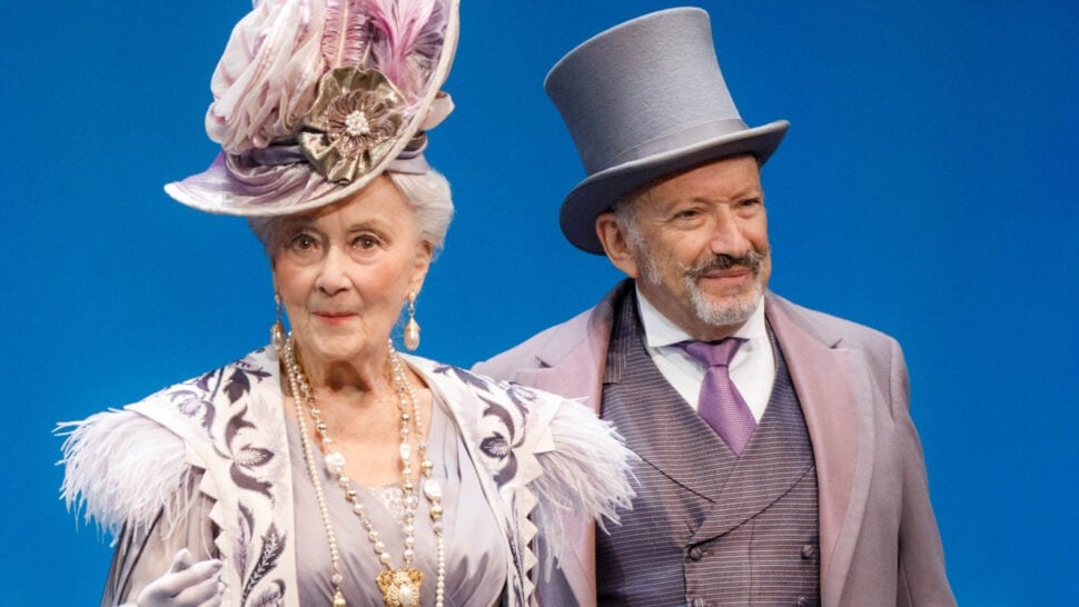 Rosemary Harris asumió el papel de Mrs. Higgins en el revival de Broadway de