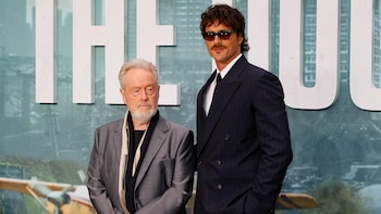 Ridley Scott relata en 'La constelación del perro' un apocalipsis que "ya está ocurriendo": "Tenemos los ojos vendados"
