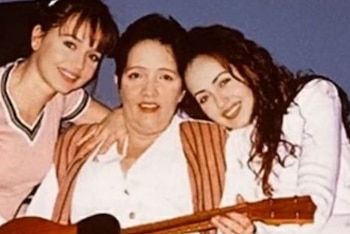 Gaby y su gemela Dani