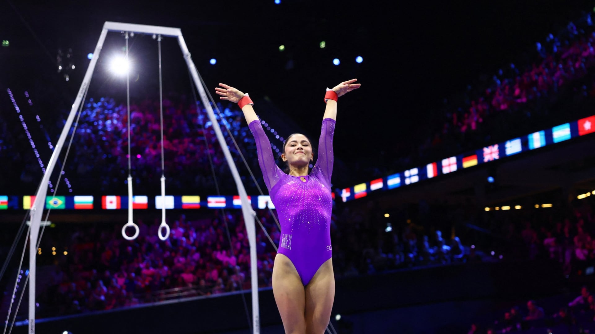Victoria Mata mantiene el sueño olímpico y consigue histórico sexto lugar para México en Gimnasia Artística