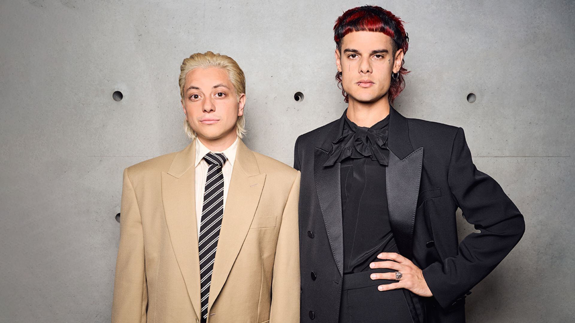 La firma Saint Laurent invitó al dúo argentino a la presentación de su colección masculina en la Bolsa de Comercio de París