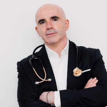 Denys Coester, médico, anestesiólogo y