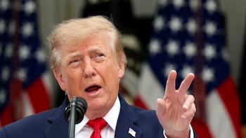 Trump pone sobre la mesa el uso de 'la madre de todas las bombas' en caso de nuevo ataque contra Irán