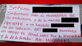 La artista recibió un sobre