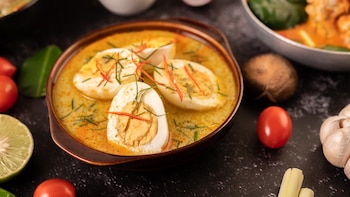 Huevos al curry, una forma fácil y económica de versionar la clásica receta india