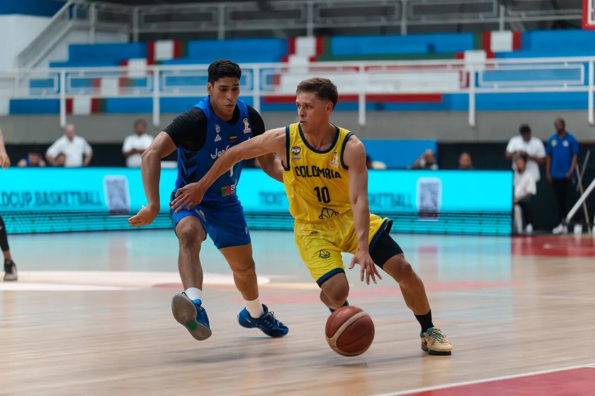 Colombia comenzó a remontar en el partido a partir del tercer cuarto - crédito FIBA