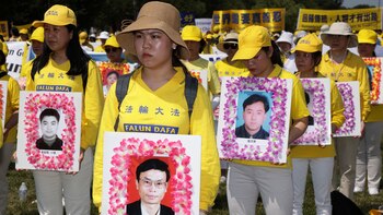 Practicantes de Falun Gong y
