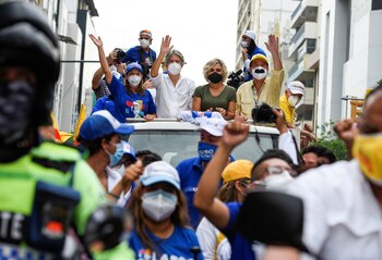 La caravana de Guillermo Lasso