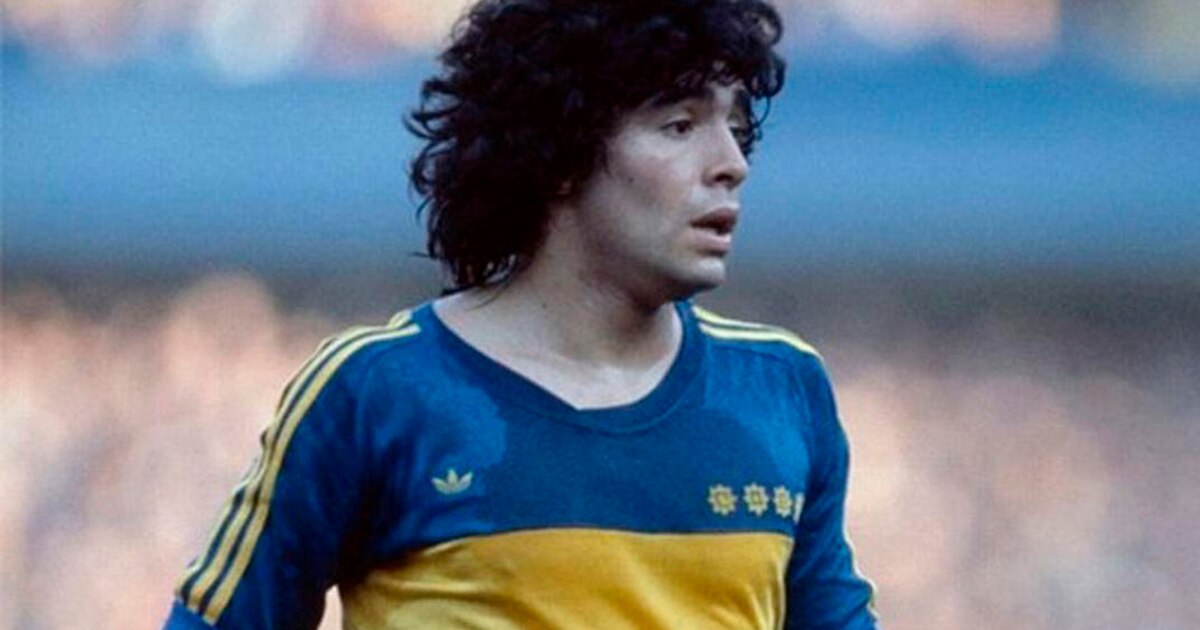 Eligieron una icónica camiseta que usó Maradona en Boca como “la más linda de la historia”: las casacas finalistas