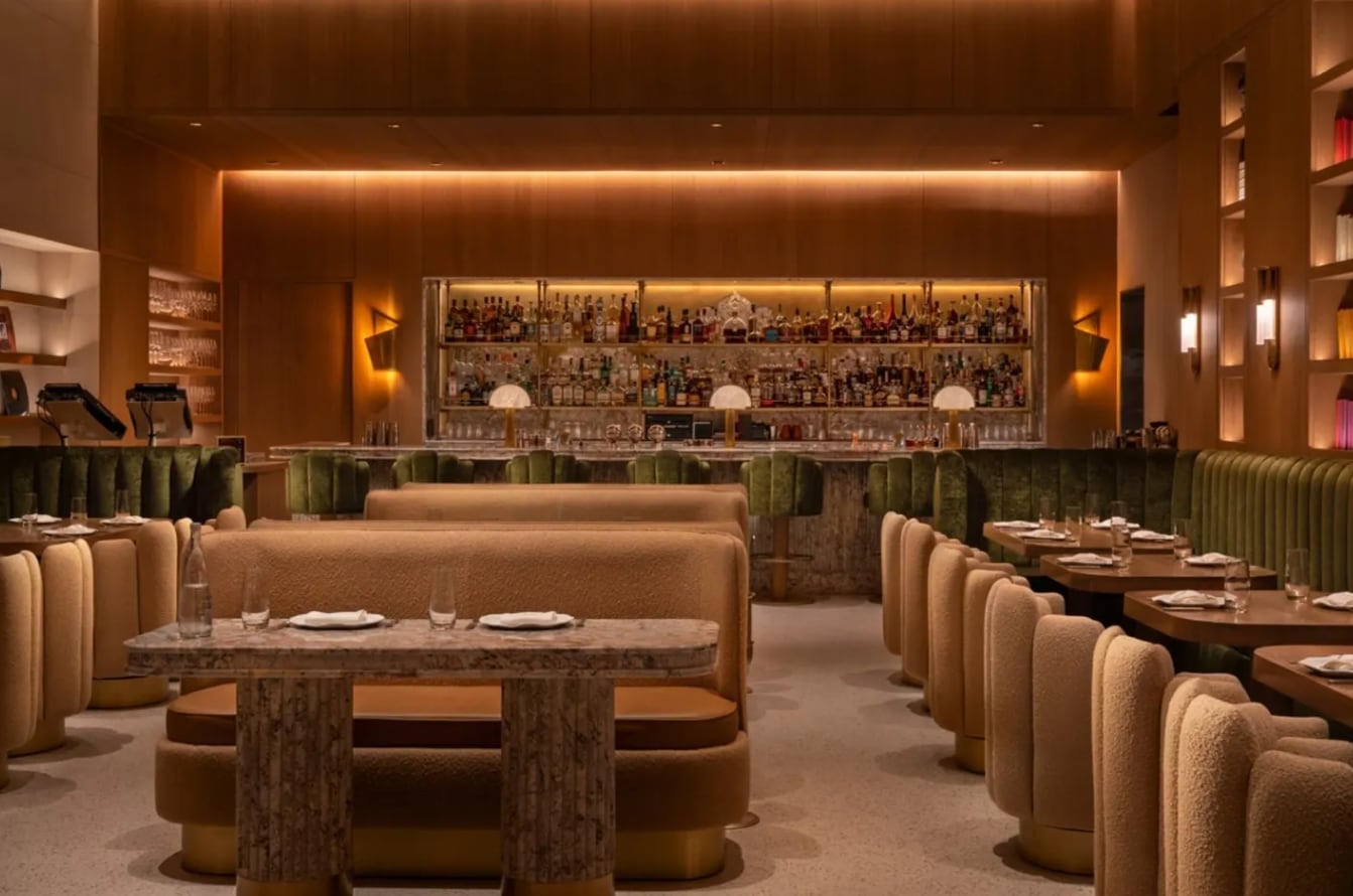 Tamba Bar de Las Vegas cuenta con un ambiente lujosos y busca reinventar la cocina india con técnicas de fuego (Tamba Bar)