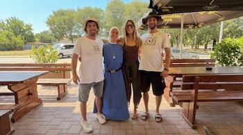 el reencuentro de Pía Slapka con sus hermanos en Bosnia y Herzegovina