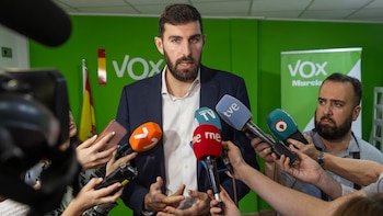 Dimite en bloque la dirección