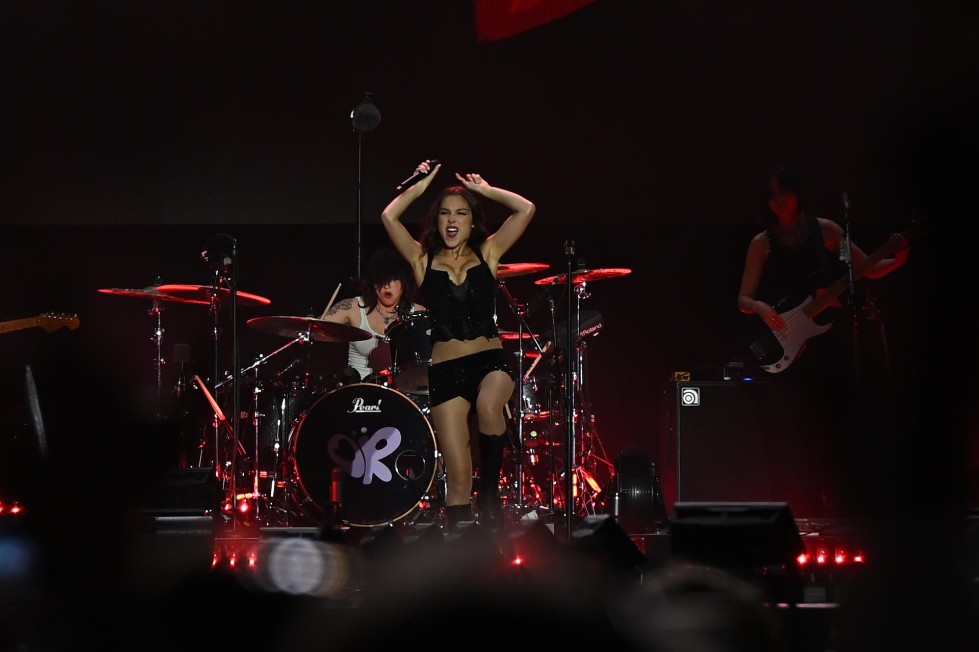 La cantante y compositora estadounidense Olivia Rodrigo durante el concierto que han ofrecido este sábado en el festival MAD COOL de Madrid. EFE/ Fernando Villar