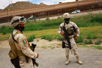 Imagen ilustrativa de agentes militares