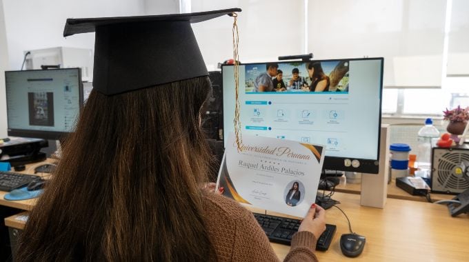 La reforma aprobada por Sunedu impone plazos estrictos y digitaliza el registro académico, reduciendo trámites y asegurando mayor transparencia para estudiantes y egresados.