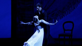 Ballet star leaves Bolshoi due