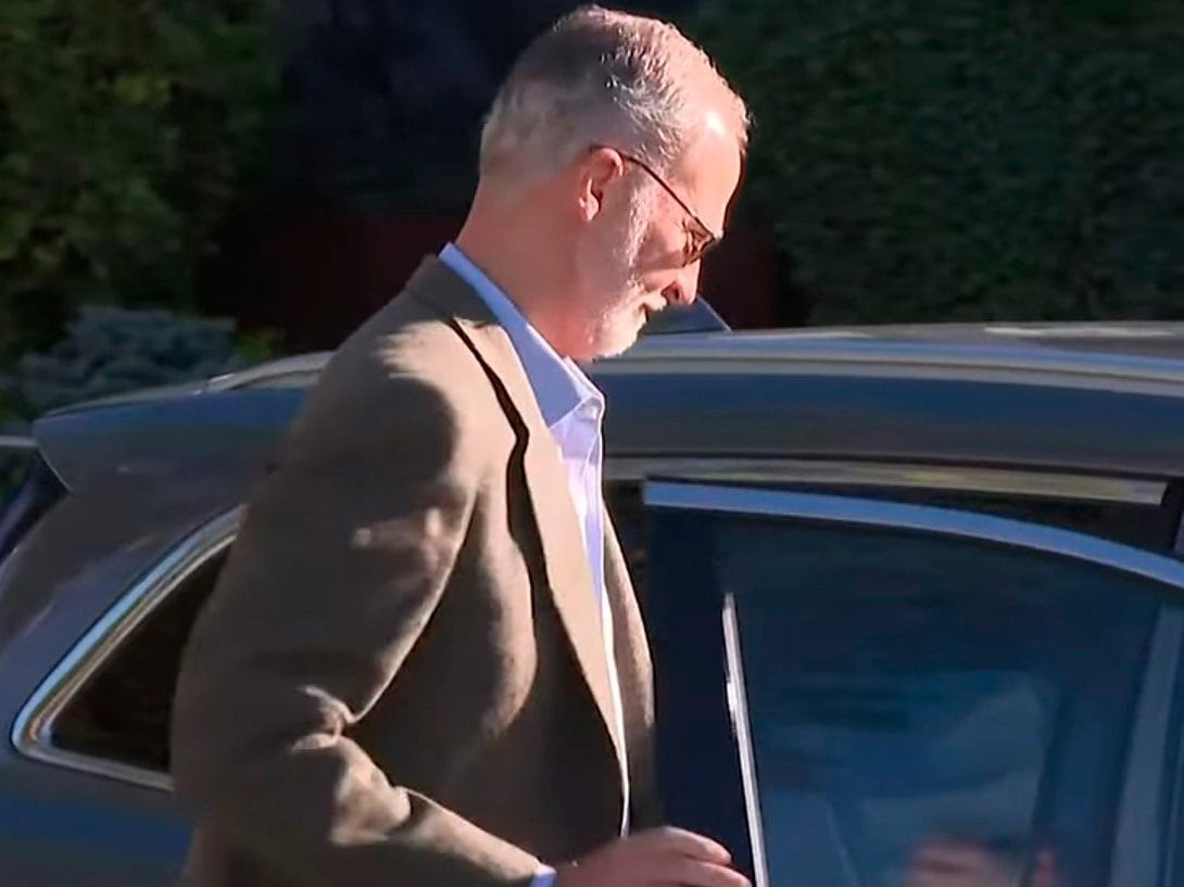 El Rey Felipe VI a su salida del Intituto Oftalmológico Fernández-Vega de OviedoPOLITICA EUROPA ESPAÑA SOCIEDADEUROPA PRESS REPORTAJES