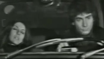 Nora Carpena y Claudio Garcia Satur en Rolando Rivas, taxista (1972)