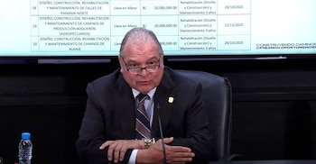 El ministro de Obras Públicas,