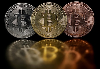 Representaciones de bitcoins. (REUTERS/Edgar Su)