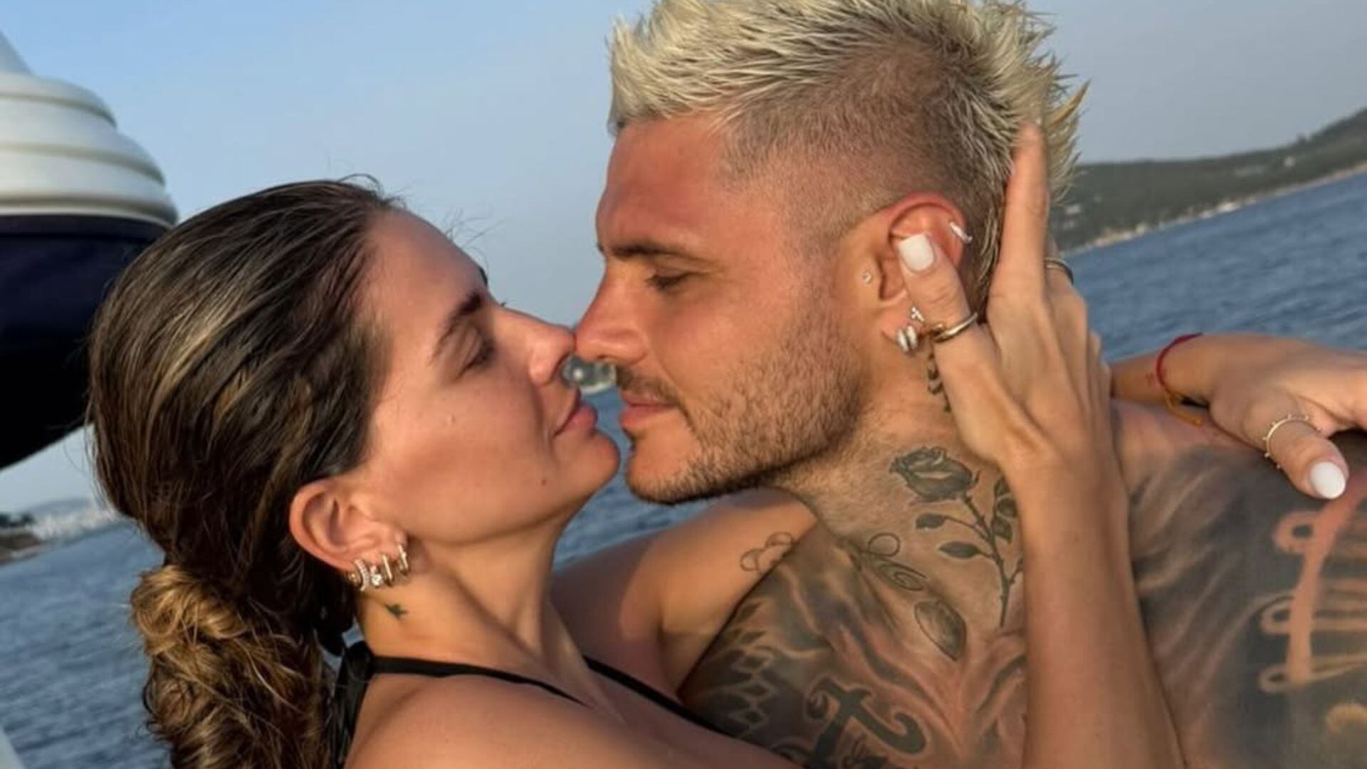 El futbolista abrió su corazón y le dedicó un emotivo posteo a su pareja (Instagram)