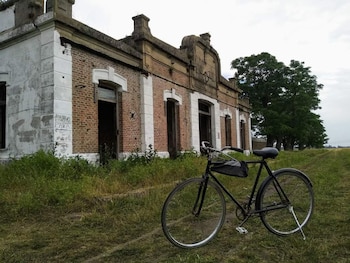 Estación-Buchanan,-paraje-ferroviario-abandonado-en-las-afueras-de-La-Plata