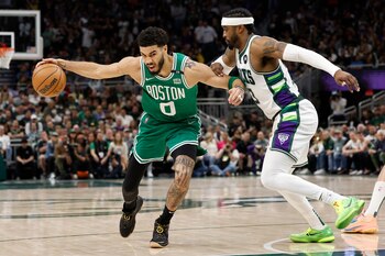 Jayson Tatum frente a la