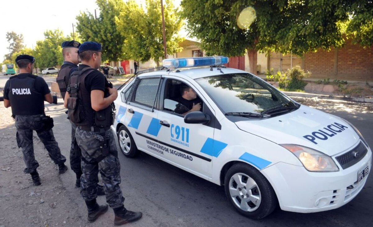 Policia