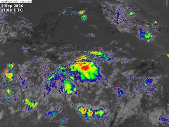 El meteorólogo Max Henríquez advirtió que una nueva onda tropical se acerca a Colombia y podría aumentar las lluvias en los próximos días - crédito @HenriquezMax/X