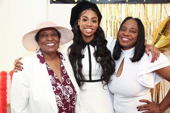 Tillman fue educada en casa