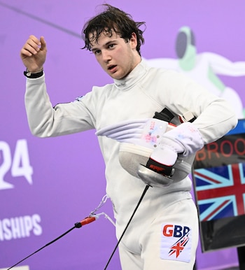 Alec Brooke, el esgrimista nacido en Inglaterra que representa a la Argentina en los Juegos Suramericanos 2026
