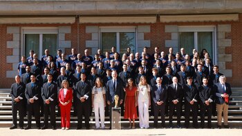 VÍDEO: Los Reyes y Pedro Sánchez reciben a los campeones del Mundo: "Sois un conjunto estelar y legendario"
