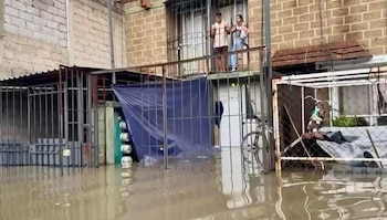 Las autoridades mexiquenses ya trabajan para apoyar a las familias que perdieron sus pertenencias.