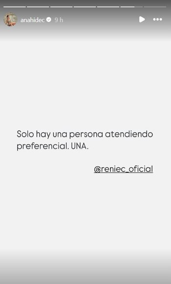 Anahí de Cárdenas molesta con