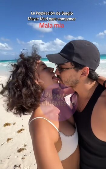 (TikTok: @lizzyyeyo)