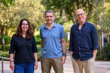 (de izq. a der.) Dra.