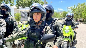 La subintendente que está al