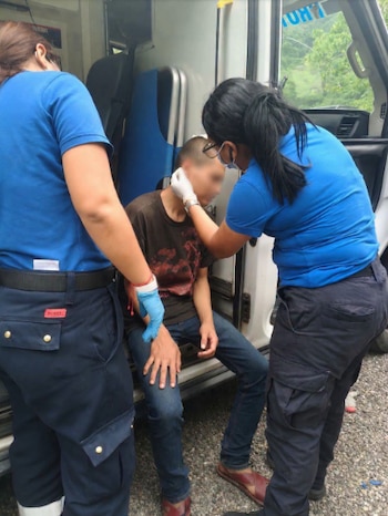 Fueron atendidos de sus heridas en el lugar tras el operativo Foto: Especial