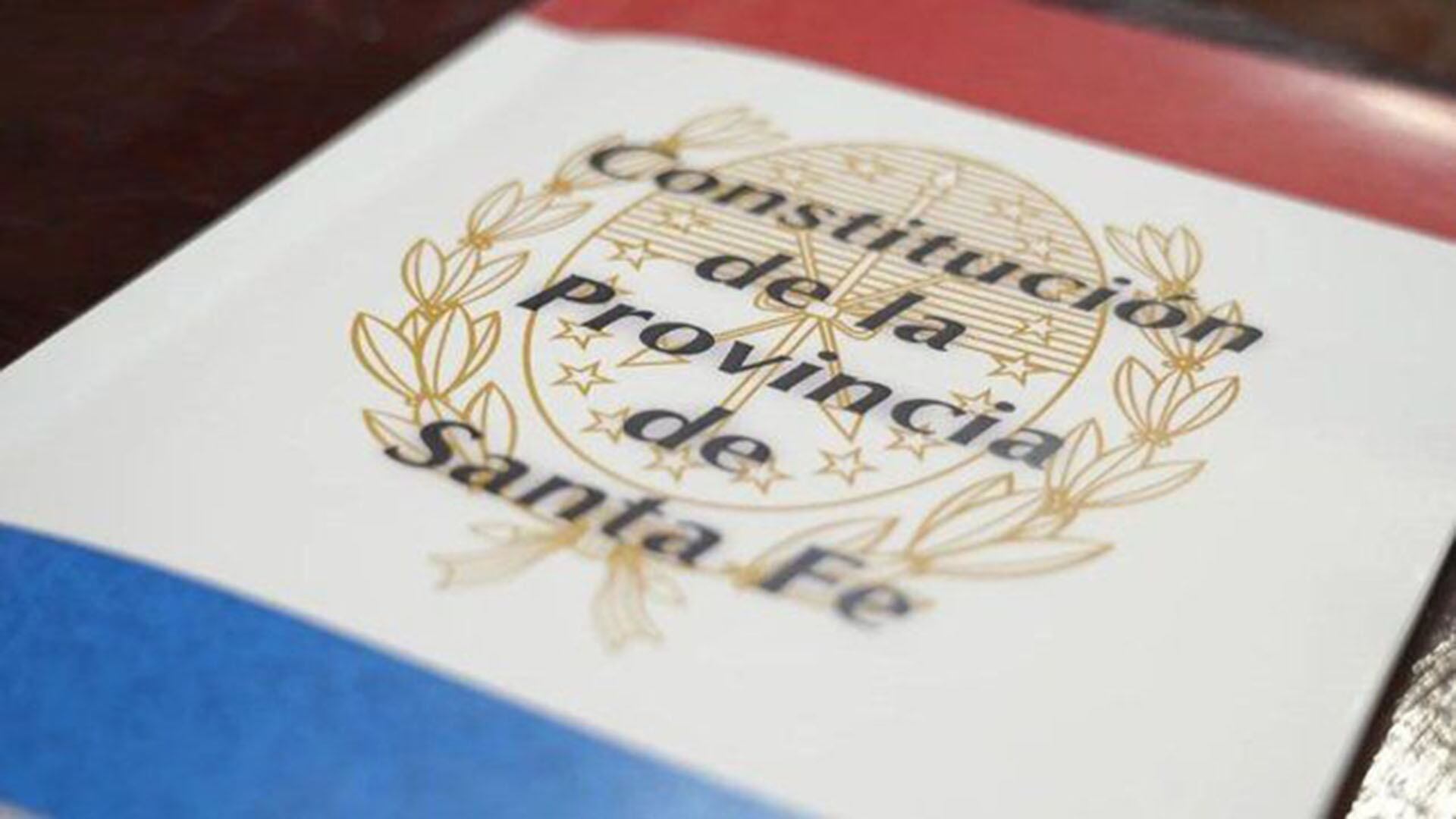 La nueva Constitución incorpora el equilibrio fiscal y la ficha limpia como principios de rango constitucional