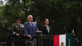 AMLO y Sheinbaum acuden a