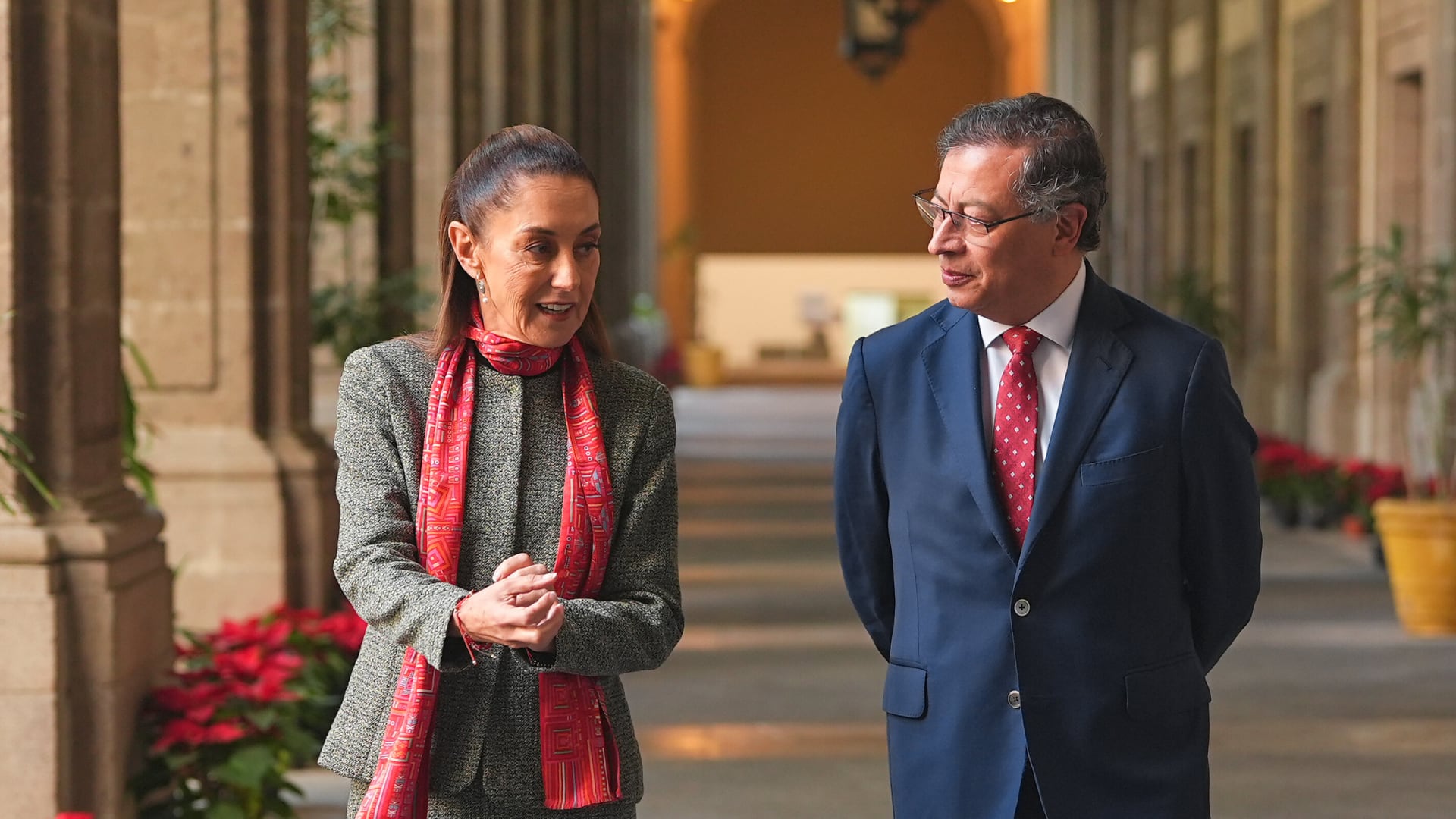 El presidente de Colombia, Gustavo Petro, mostró su alegría durante el encuentro con su homóloga de México, Claudia Sheinbaum, en el que discutieron temas de interés para ambos países, en tierra azteca - crédito Juan Diego Cano/Presidencia